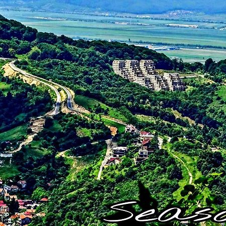 Seasons Mountain Suite Брашов Экстерьер фото